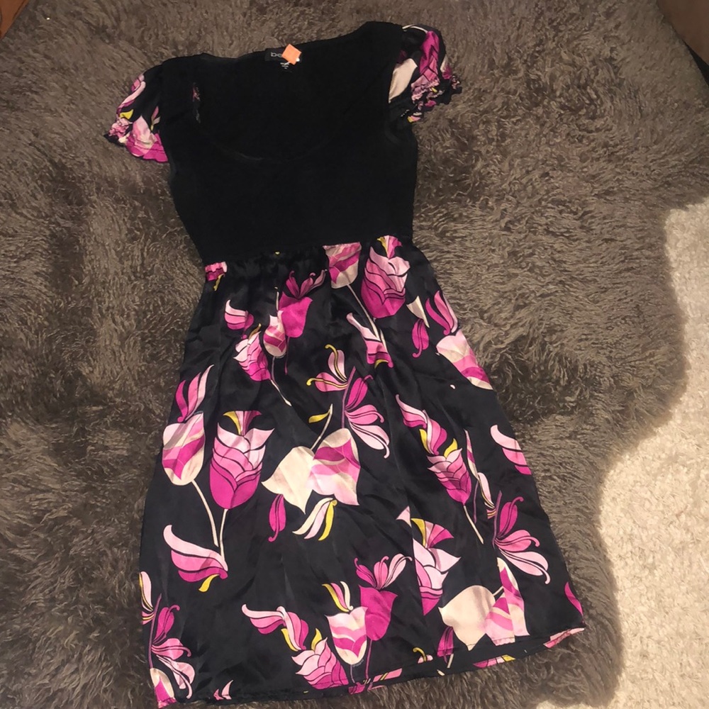 Bebe cap sleeve sweet summer dress size M